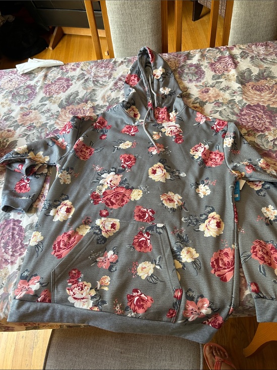Ardene Tops - NWT Ardene Gray Hoodie with Rose and Cream Floral Pattern Size M